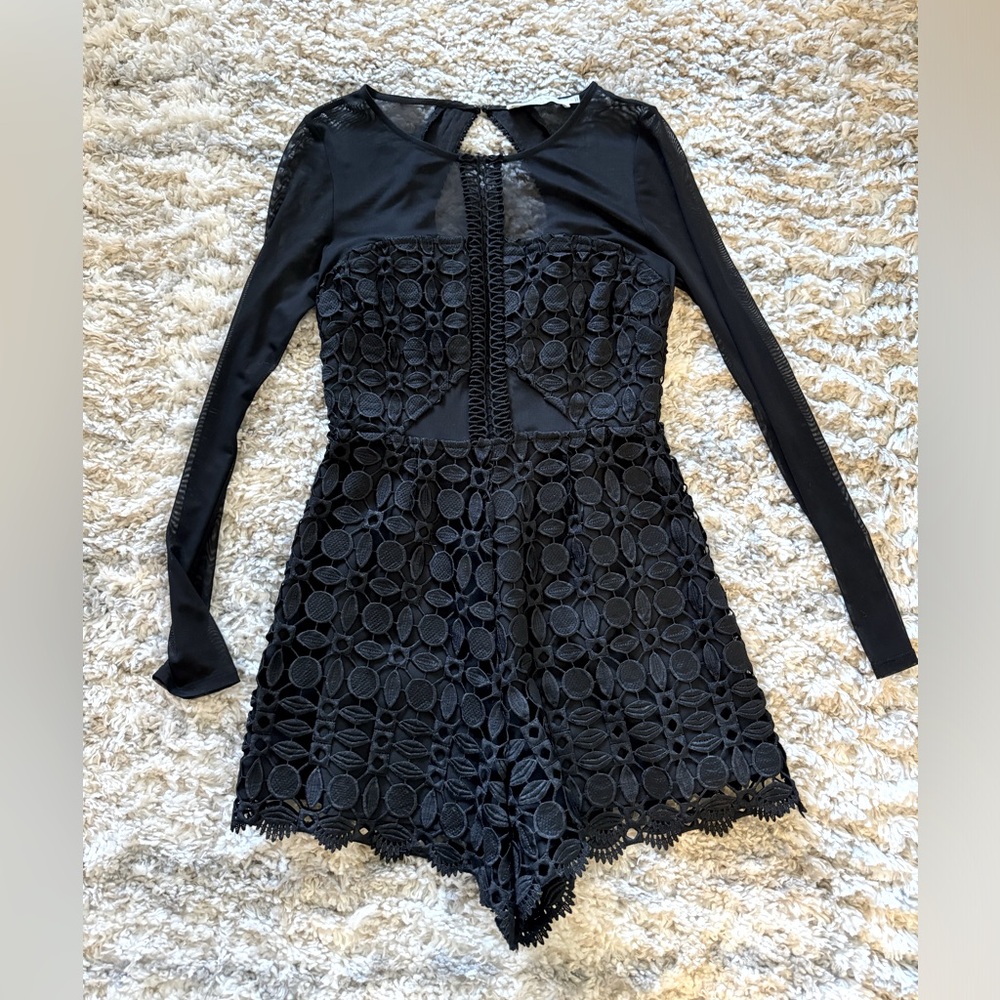 Shorts jumpsuit - some see through areas (arms)